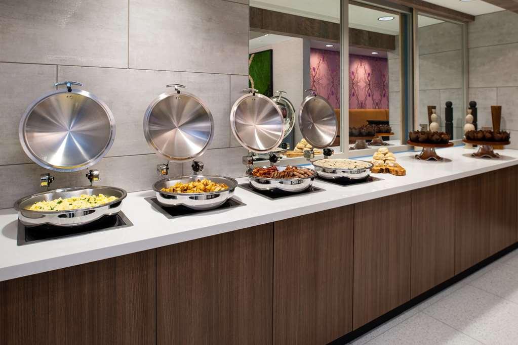 Hilton Garden Inn Kalamazoo Downtown レストラン 写真
